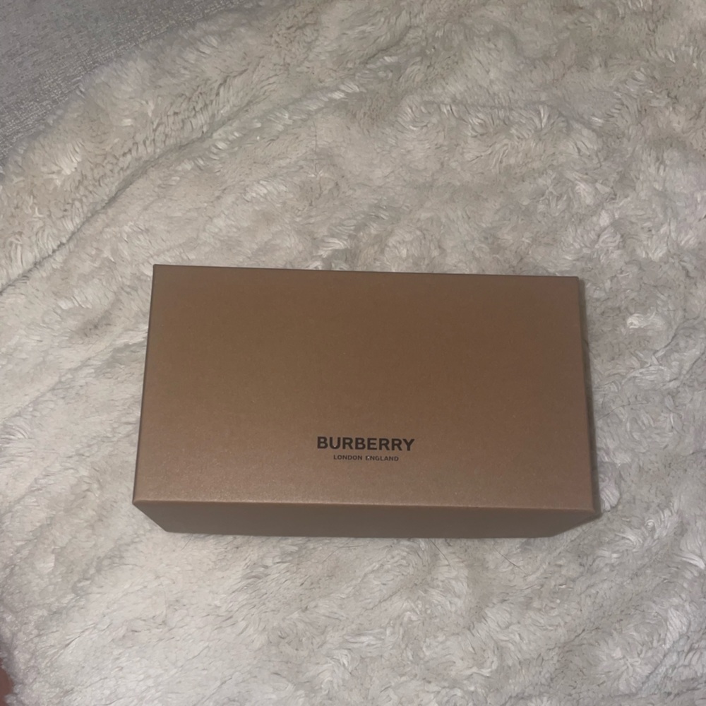 NWOT Authentic Burberry tan sunglasses storage box